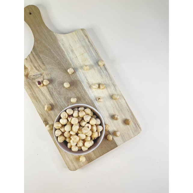 AVELLANA PELADA LIGERAMENTE TOSTADA